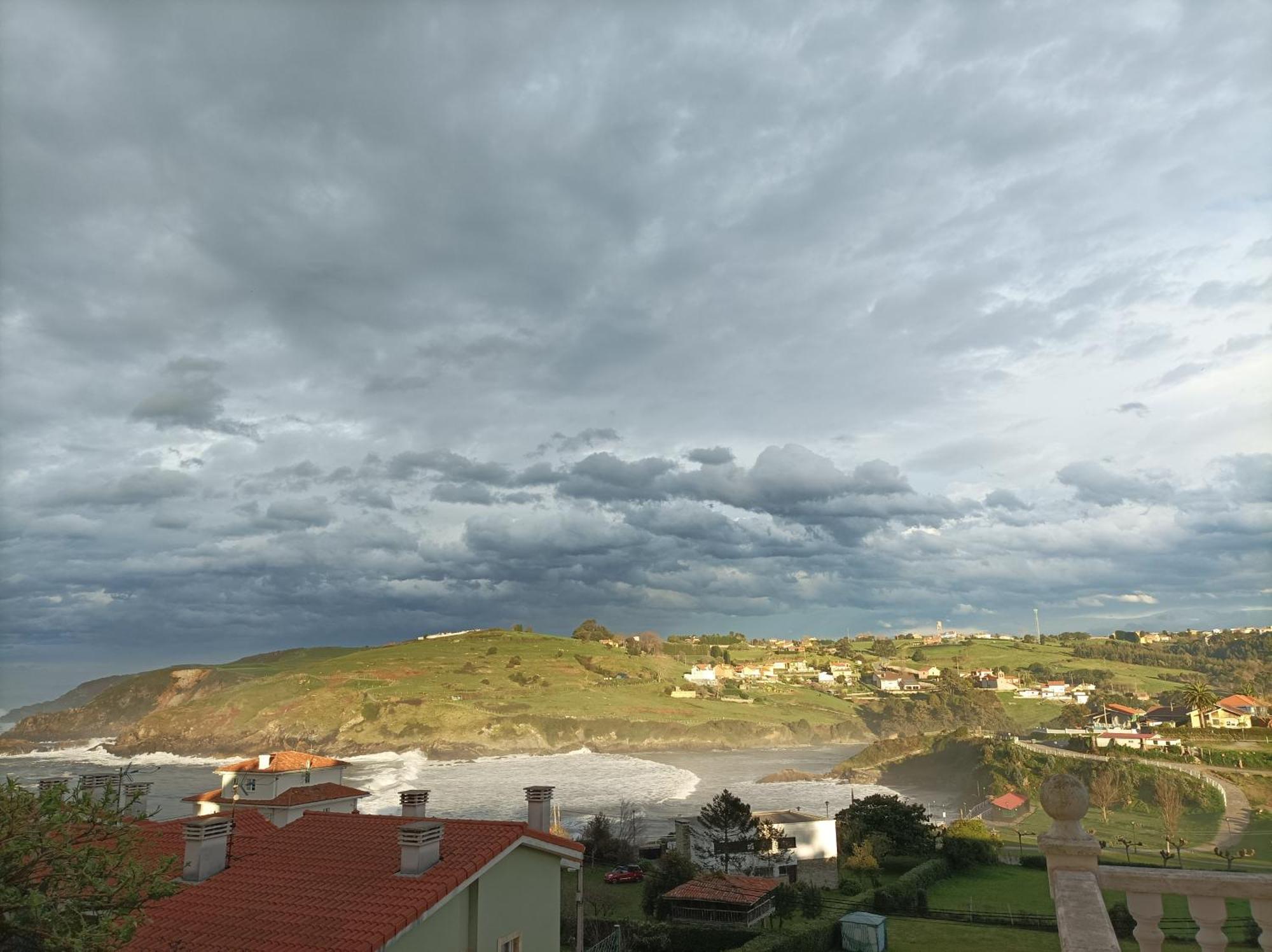 La Carinosa Villa Naveces Exteriör bild
